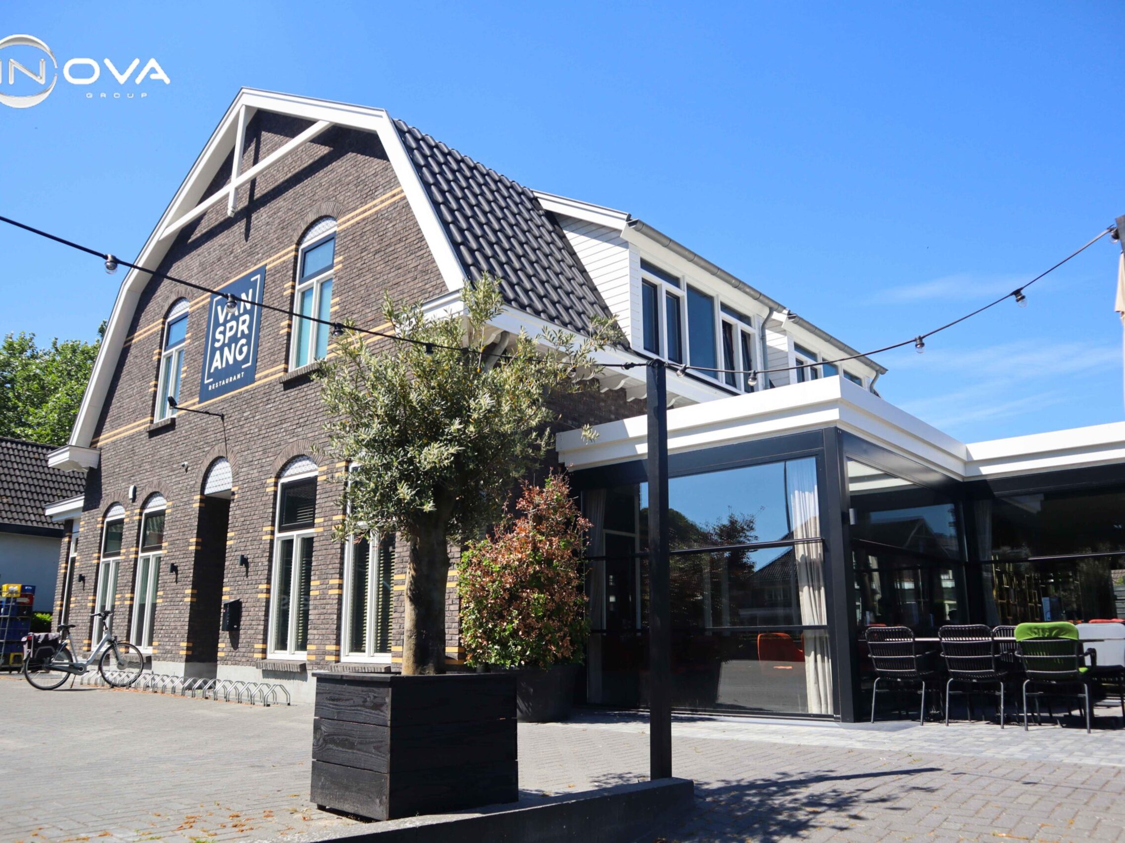 Maatwerk horeca serre uitbreiding Restaurant Van Sprang met vast dak